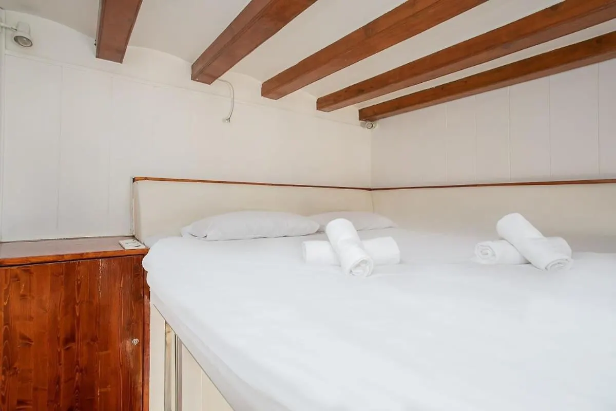 Paseo De Gracia Modern 4Bd With Terrace Apartment Barcelona 0*,
